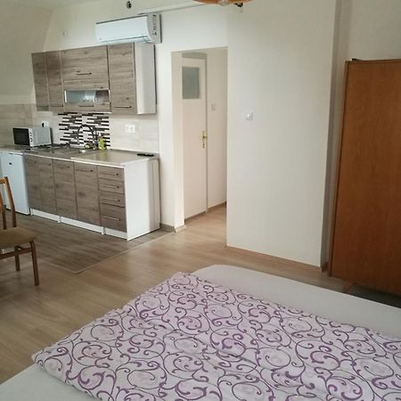 Revesz Vendeghaz Hotell Harkány Eksteriør bilde