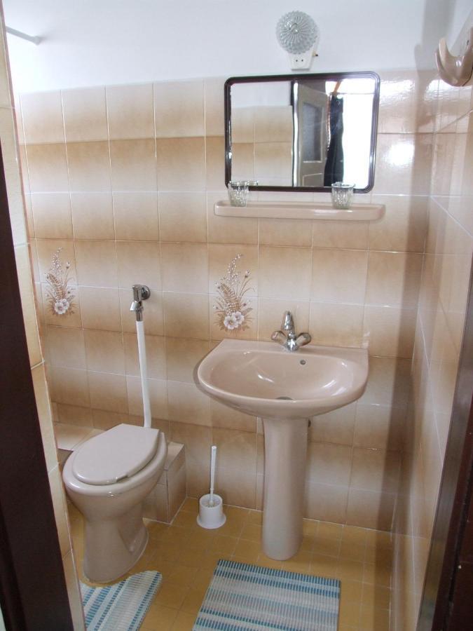 Revesz Vendeghaz Hotell Harkány Rom bilde